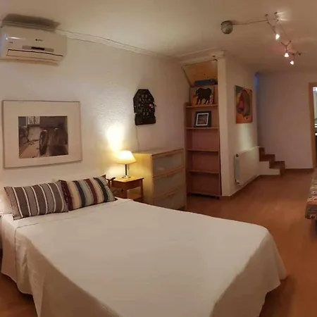 Casa Luna En Playa De Santa Maria De Llorell * Tossa de Mar