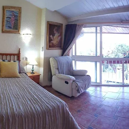Holiday home Casa Luna En Playa De Santa Maria De Llorell